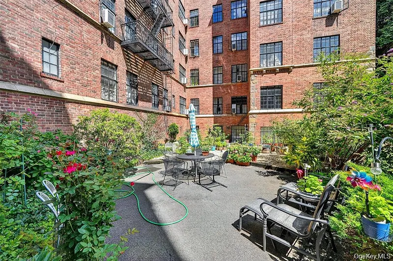 2 Westchester Avenue  #4N Photo 21