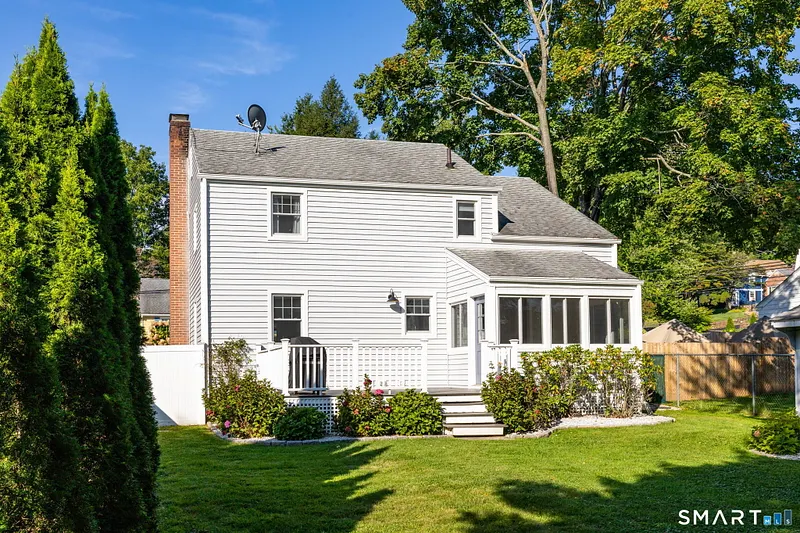 170 Brunswick Avenue Photo 36