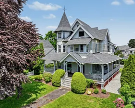 9 Seaside Place