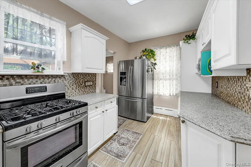 322 Logan Avenue Photo 11