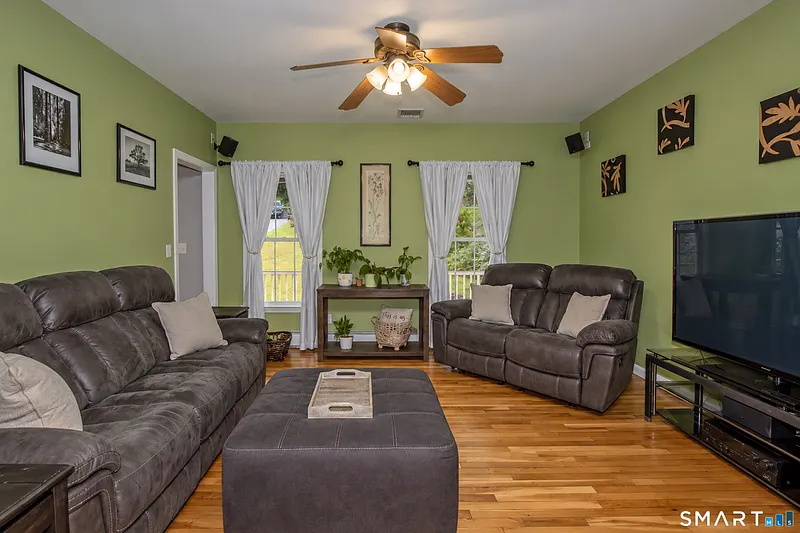 146 Long Hill Road Photo 11