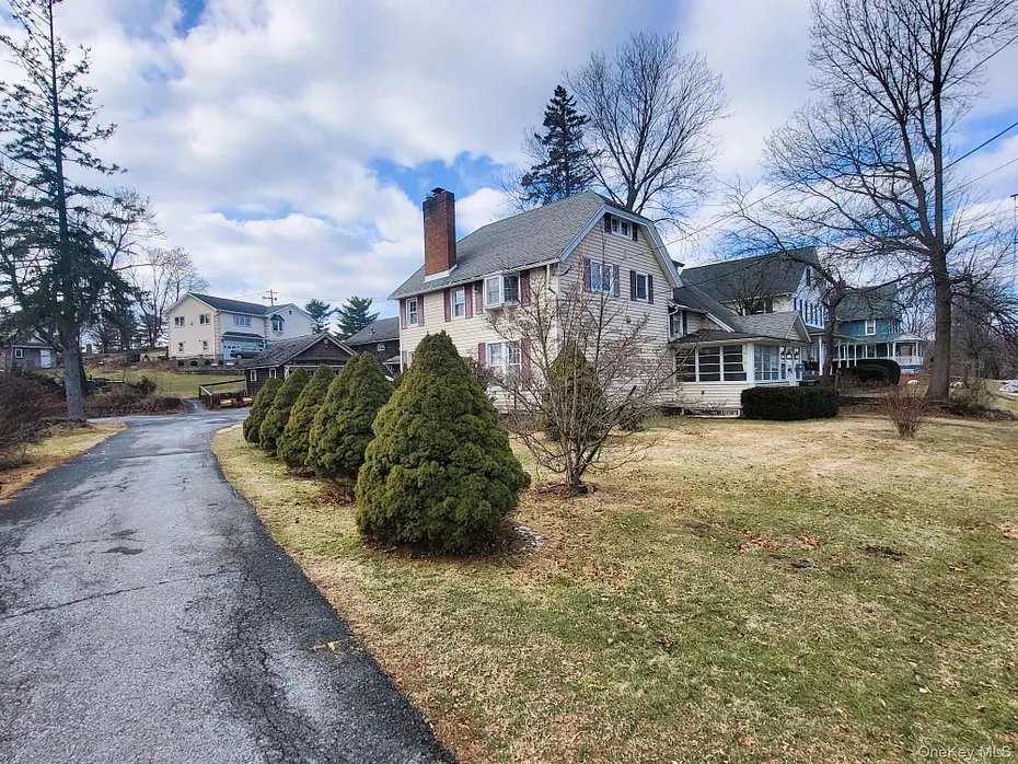 7 Hambletonian Avenue Photo 5