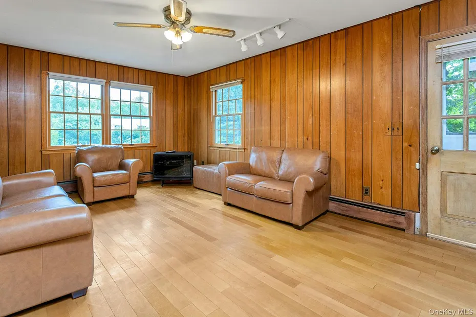 5 Spruce Pond Lane Photo 12