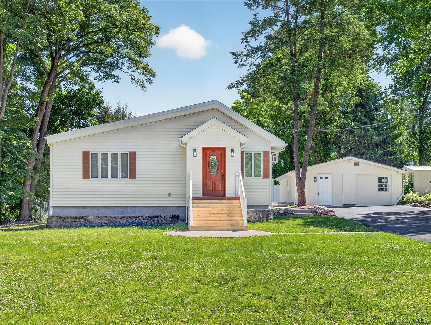 14 Forest Glen Road Photo 2