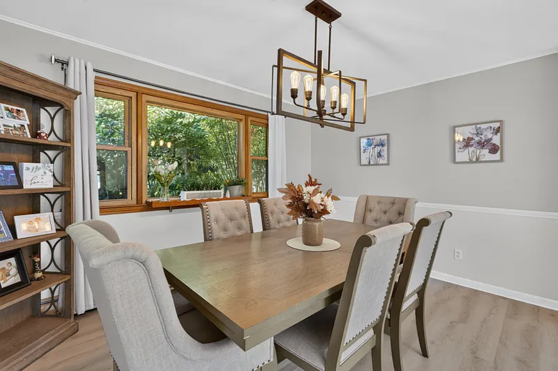 144 Lindley Ter Photo 8