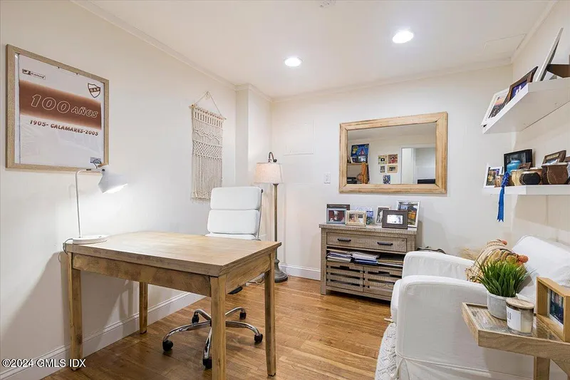 70 Gregory Road Photo 27