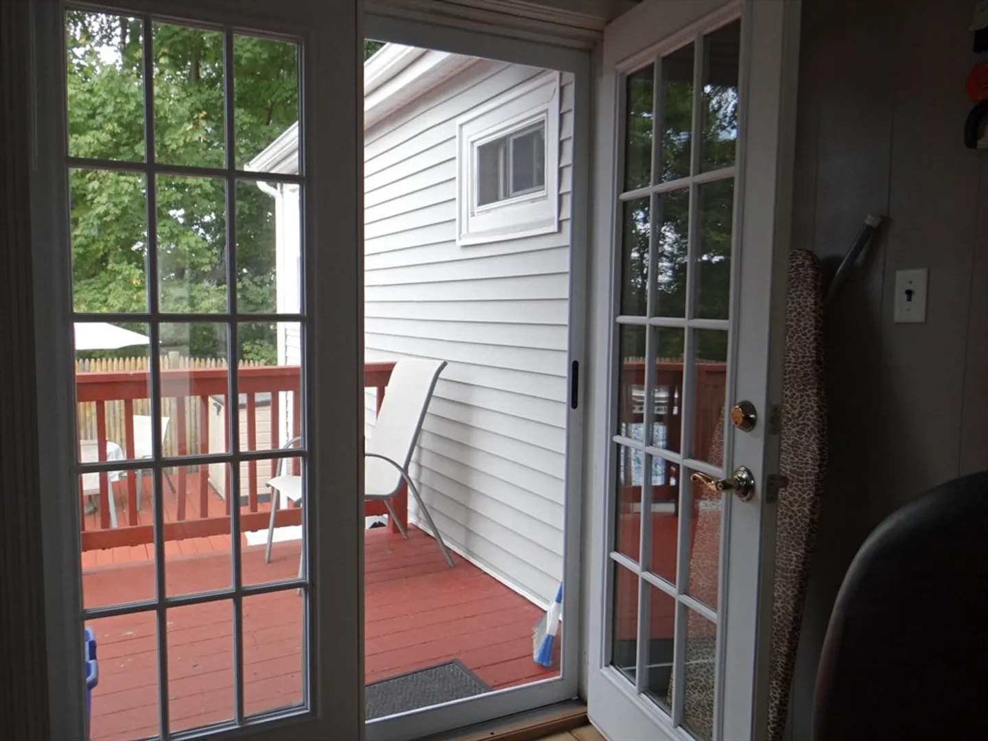 25 Marshall Ave Photo 32