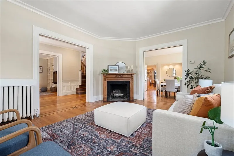 103 Hunnewell Ave Photo 4
