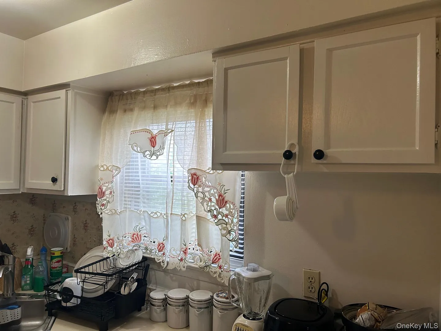 107 Sneden Place W #107 Photo 7