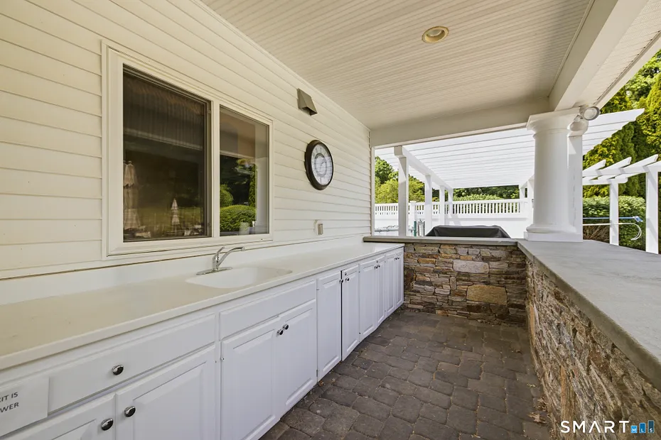 136 Talcott Ridge Road Photo 38