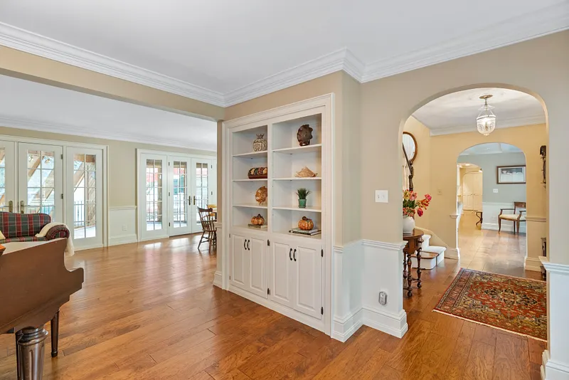 6 Pine Hill Road Photo 12