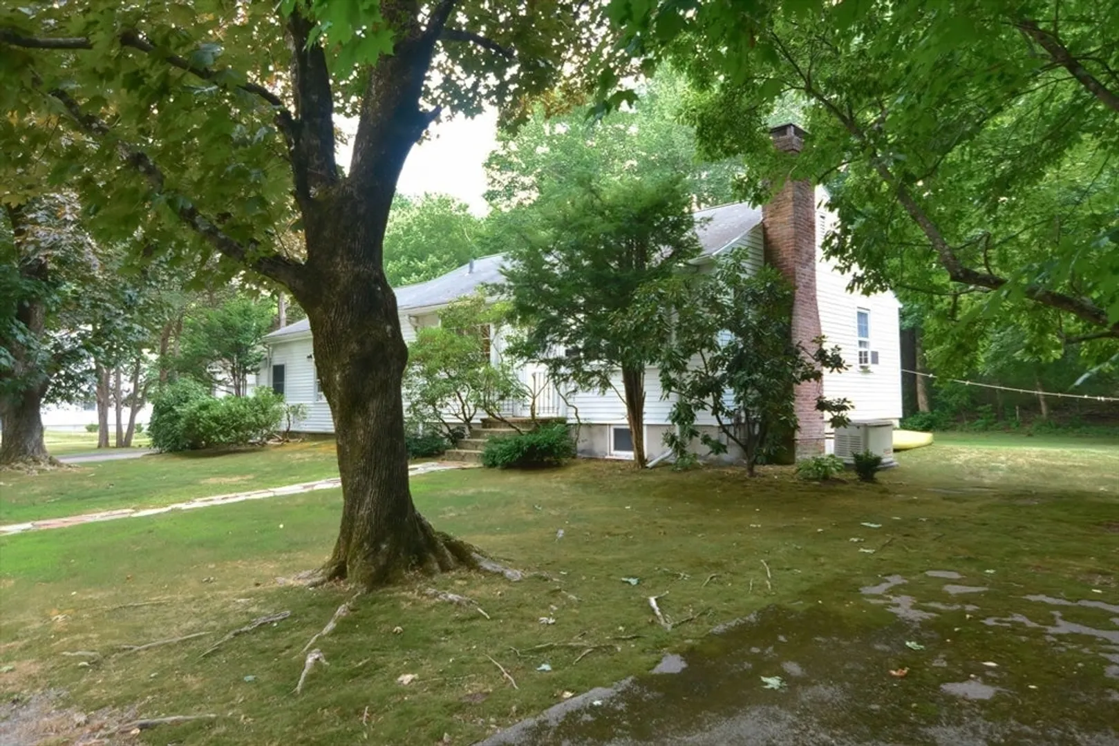 142 Bacon Street Photo 32