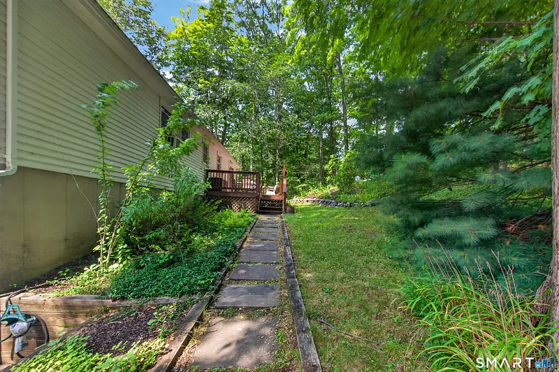 123 Janeway Drive Photo 4