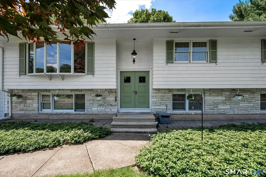 73 Rolling Ridge Road Photo 2