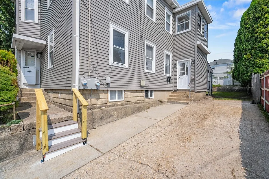 117 Chestnut Hill Avenue Photo 3