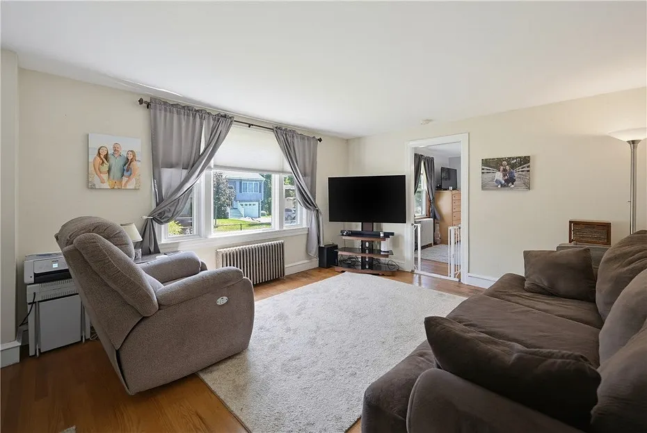 63 Taft Street Photo 10