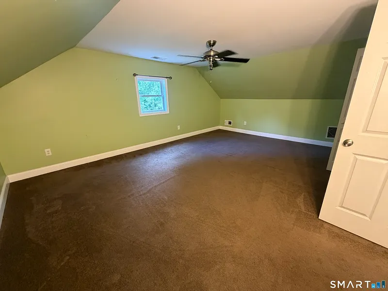 12 Shelton Avenue Photo 9