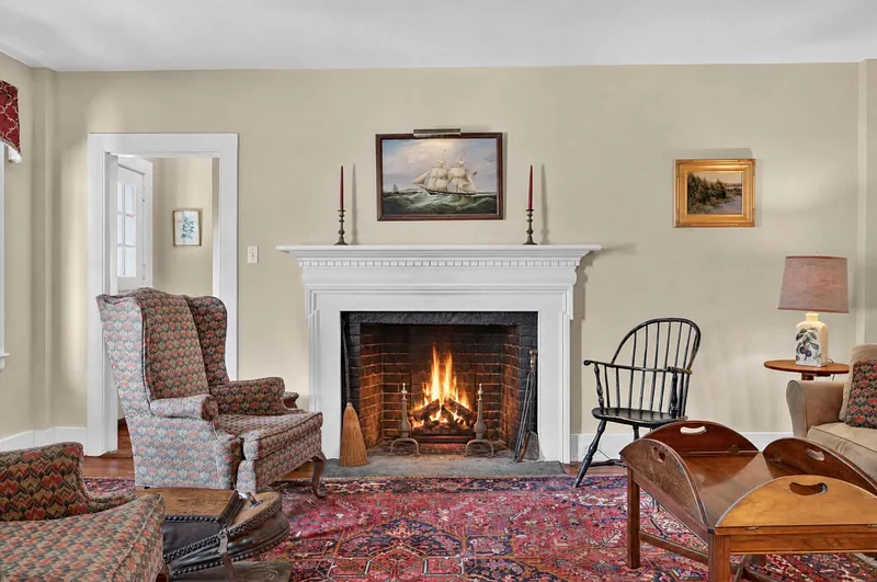 9 Ingham Hill Road Photo 13
