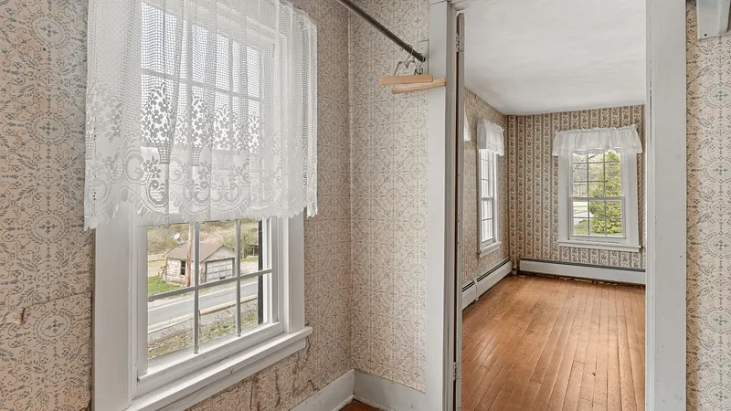6 Tyringham Rd Photo 23