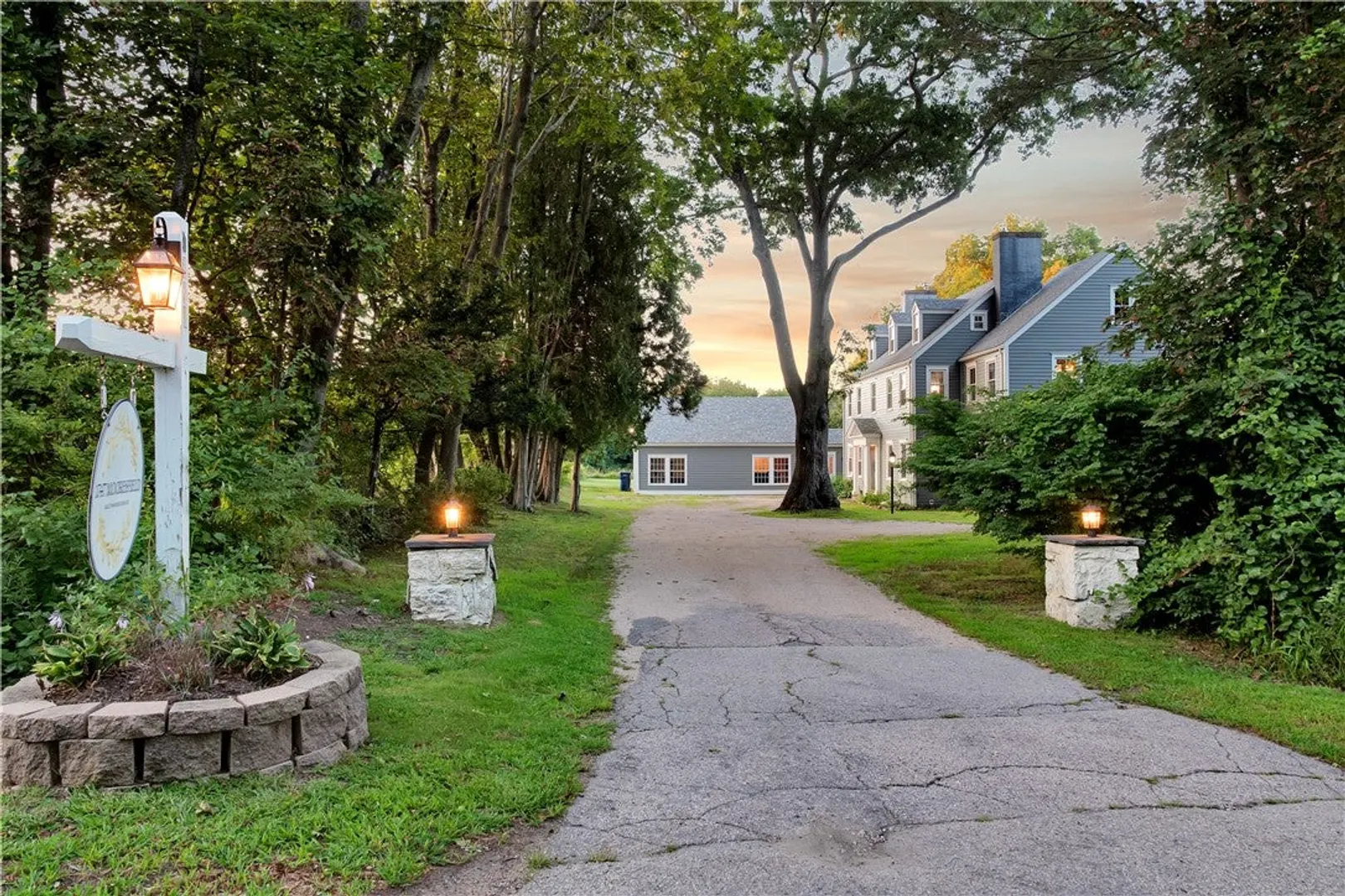 1747 Mooresfield Road Photo 3