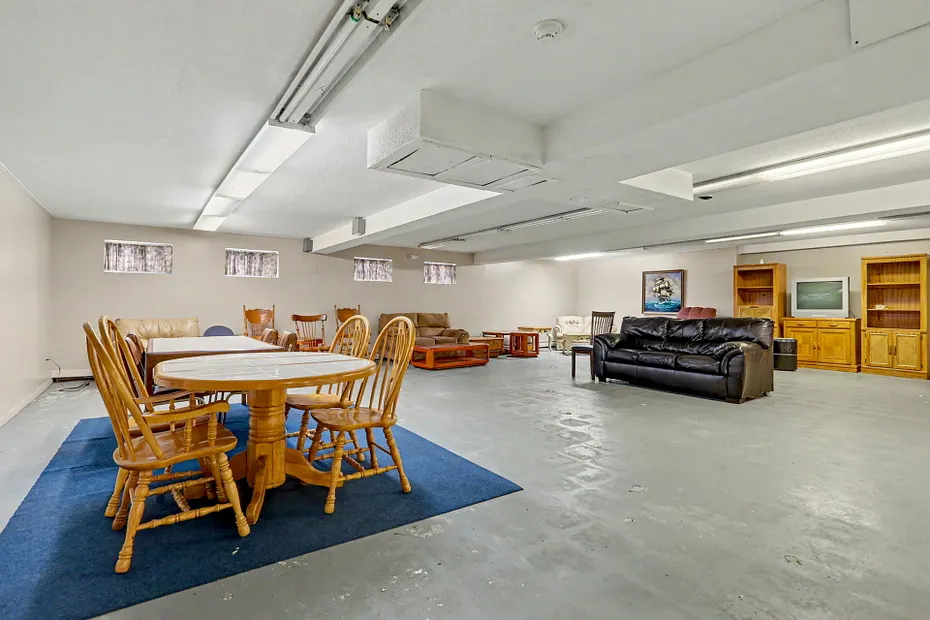 40 California Street  #C11 Photo 23