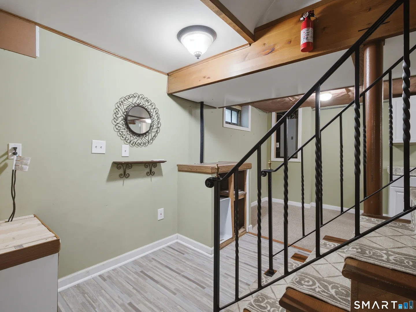 2409 Albany Avenue Photo 31