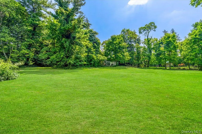 38 Fenimore Drive Photo 10