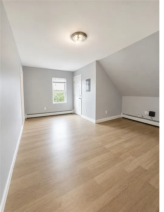 40 Norwich Avenue  #3 Photo 8