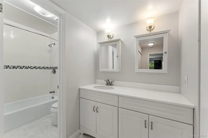 18 Bronxville Glen Drive  #3-12 Photo 22