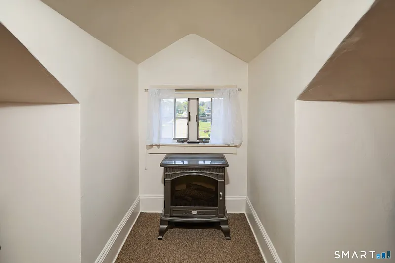 80 Dixon Street Photo 33