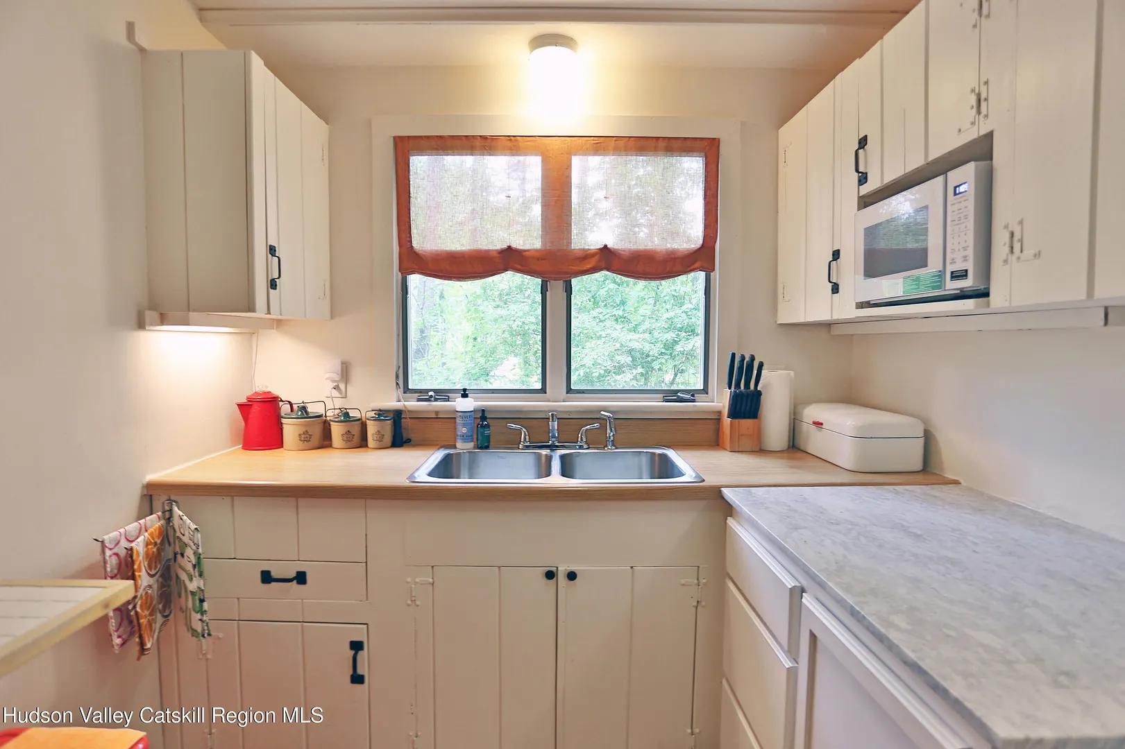 104 Dewitt Mills Road Photo 6