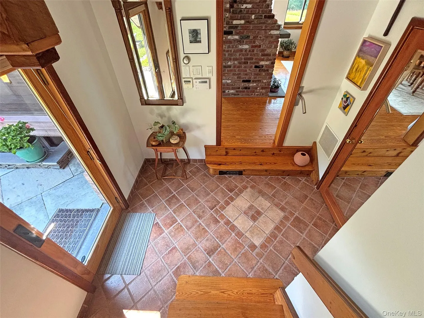262 Macdaniel Road Photo 3