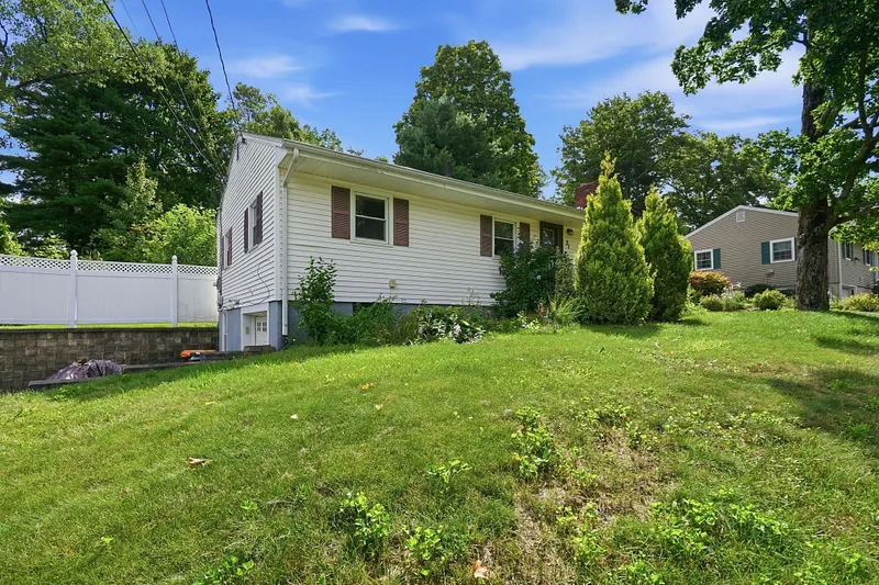 31 Sunset Terrace Photo 2