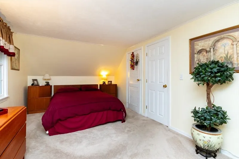 20 Eleanor Rd Photo 22
