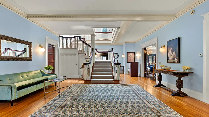 51 Walker St Photo 14