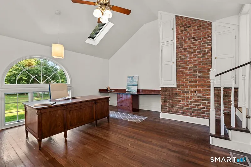 152 West River Street Photo 23