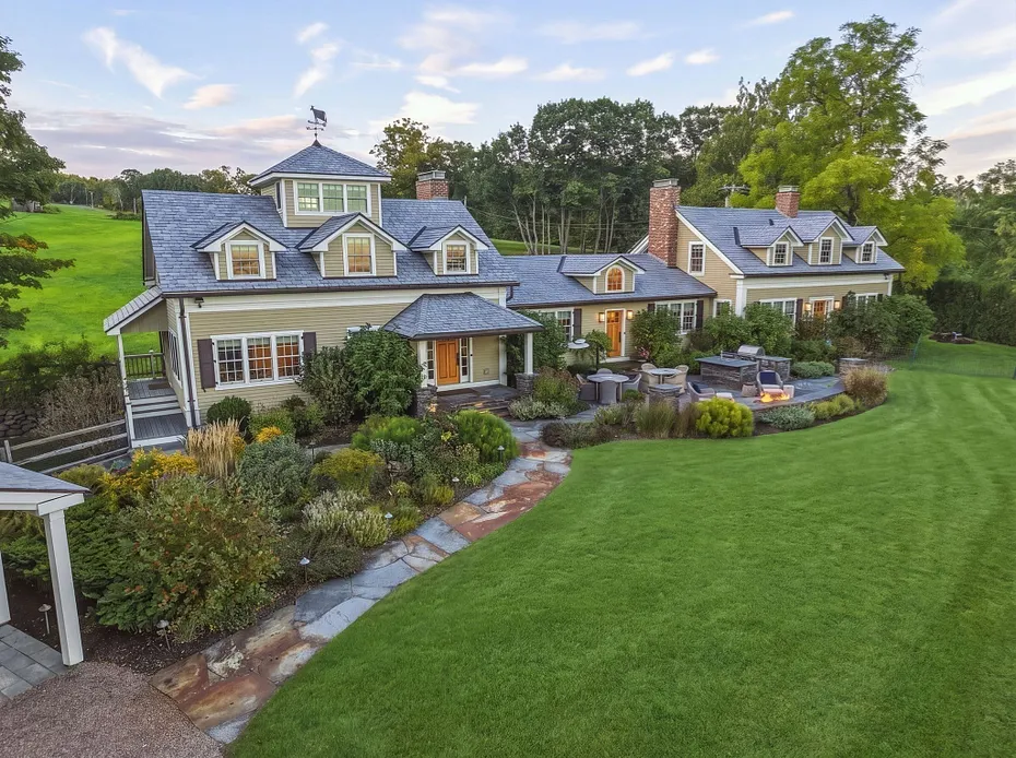 54 Patten Road Photo 7