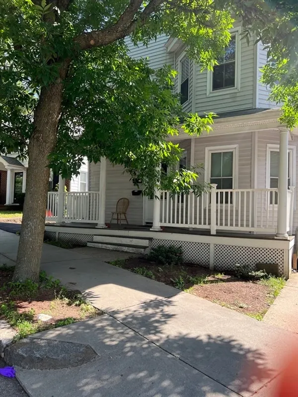 129 Cummins Hwy  #2 Photo 1