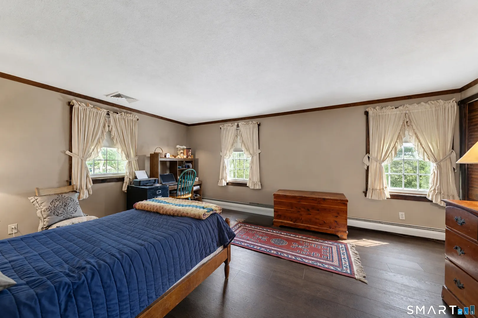 Suffield Single Family Photo 29