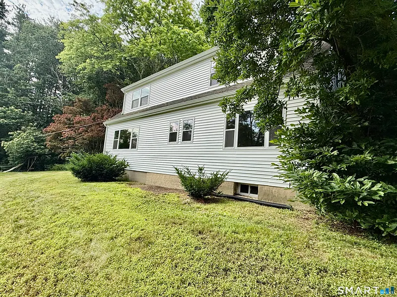241 Hoop Pole Hill Road Photo 1