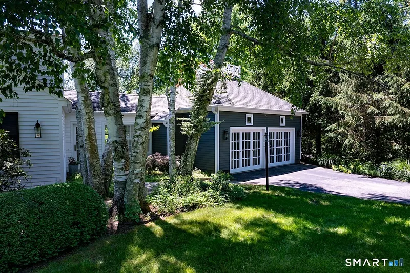 243 Wells Hill Road Photo 35