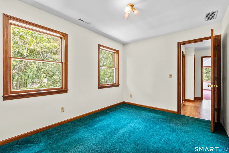 128 Midwood Avenue Photo 16