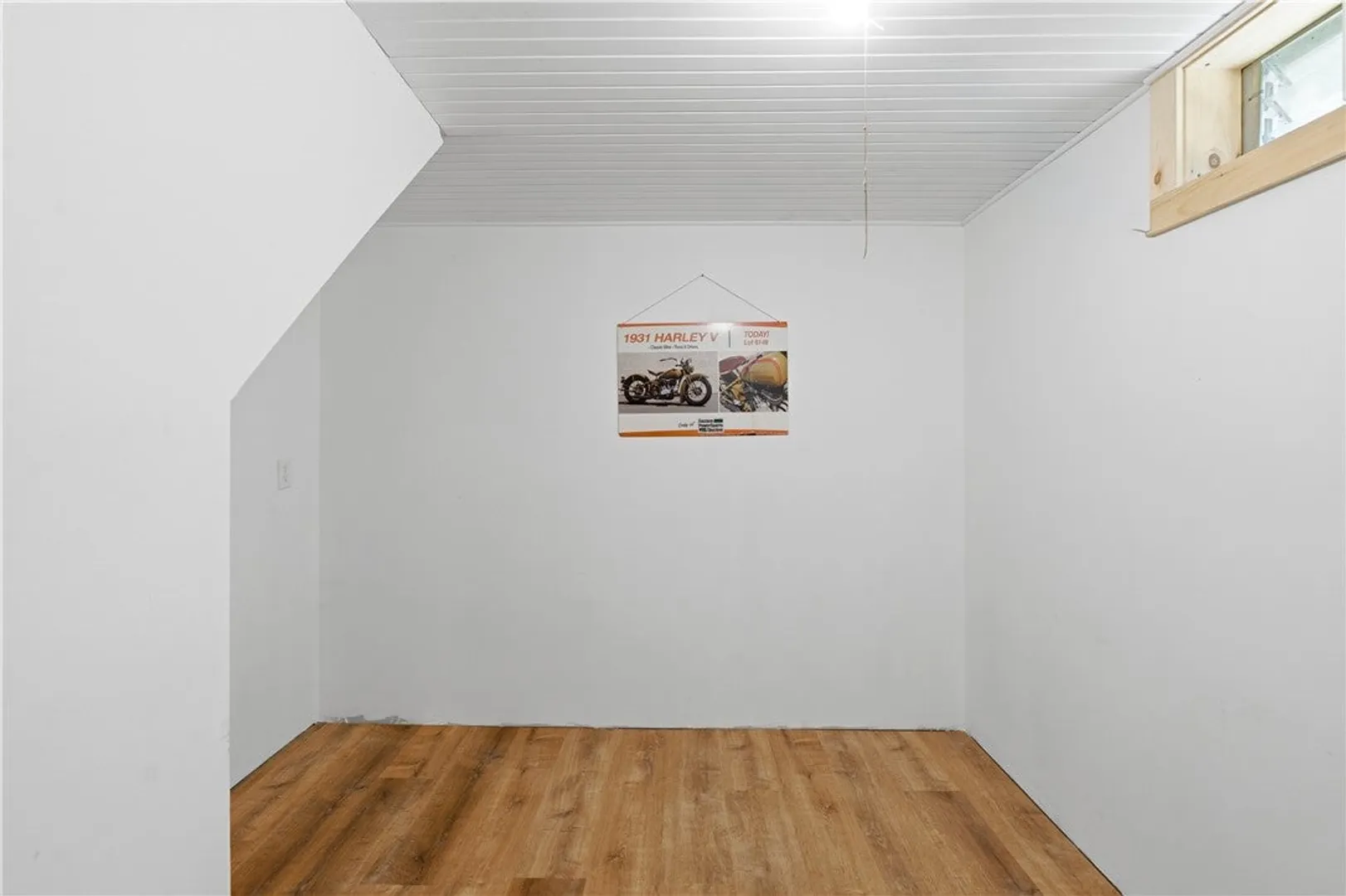 42 Charles Avenue Photo 28