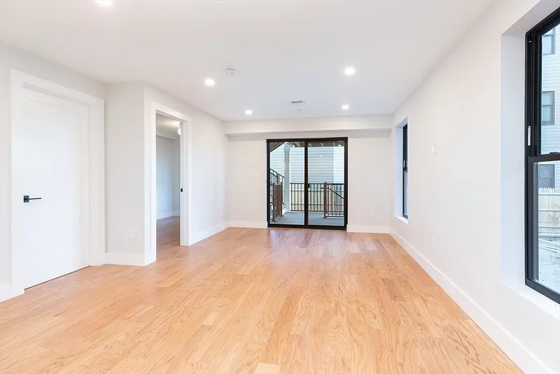 148 Falcon St #1 Photo 9