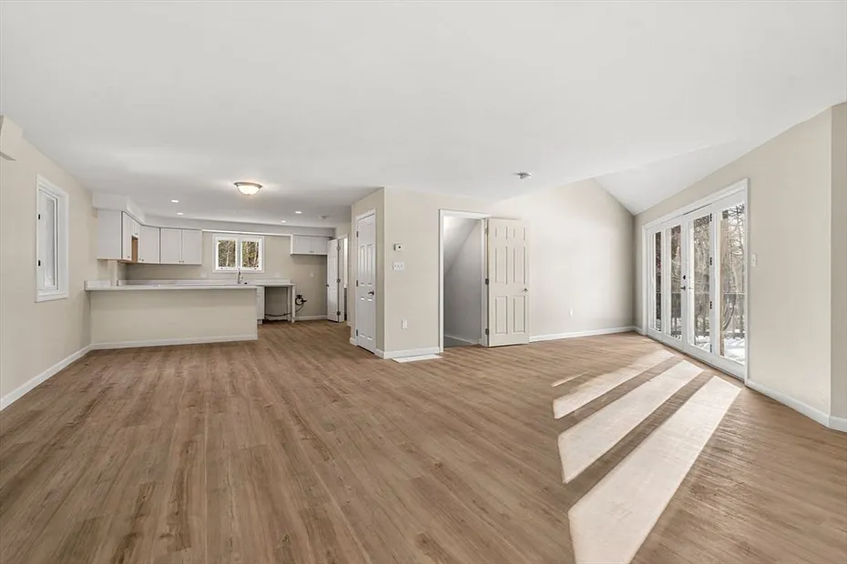 153 Coffin Rd  #10 Photo 26