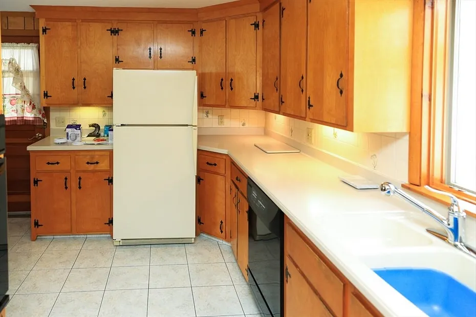 2590 Providence Road Photo 10