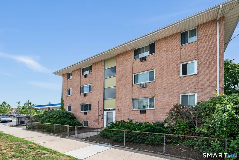 1795 North Avenue Photo 3