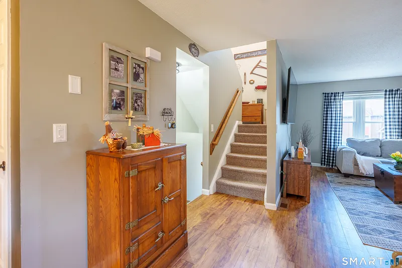 213 West Town Street  #E23 Photo 16