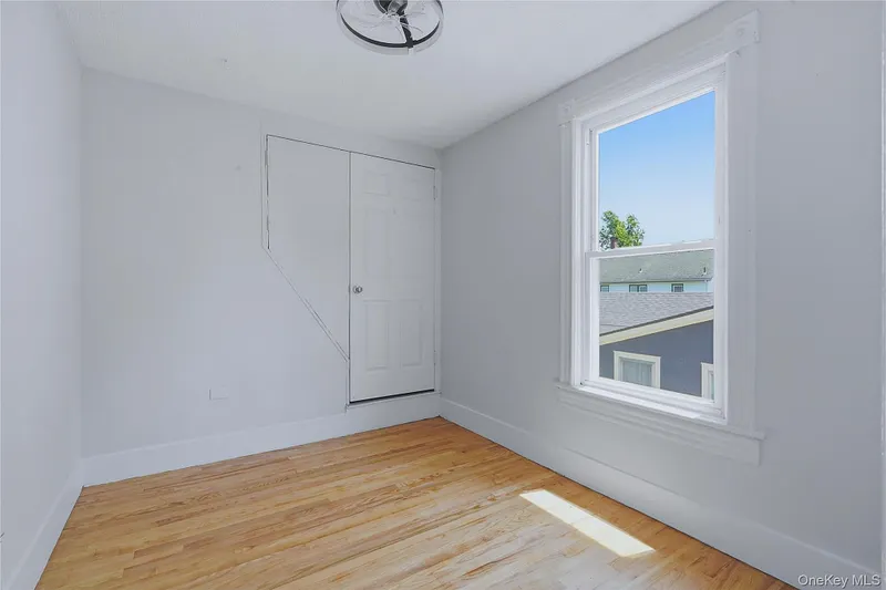 160 Washington Avenue Photo 16