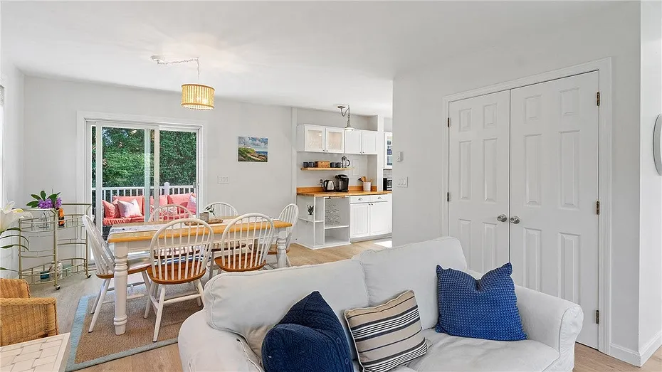 152 Tuckerman Avenue  #7 Photo 7